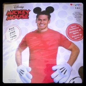Mickey Mouse gloves, ears, and nose